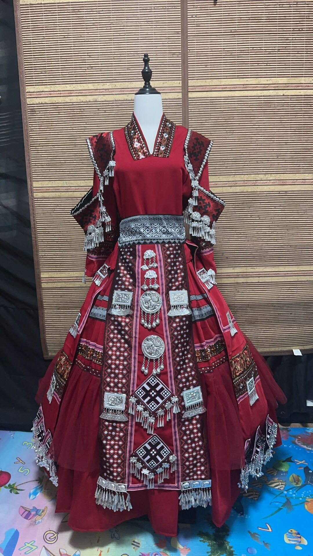 苗族苗疆服装礼服影楼婚服婚纱土家族少数民族风服饰拍照摄影旅拍