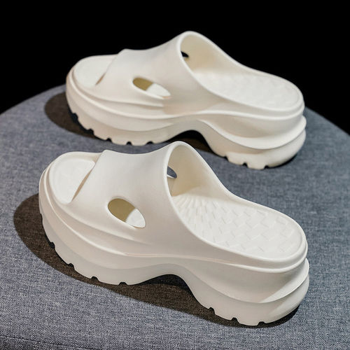 日本精工厚底拖鞋女夏季外穿不累脚时尚洞洞高跟防滑轻便增高7CM