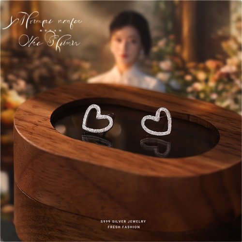 盛夏芬德拉郭宇欣同款爱心银耳钉