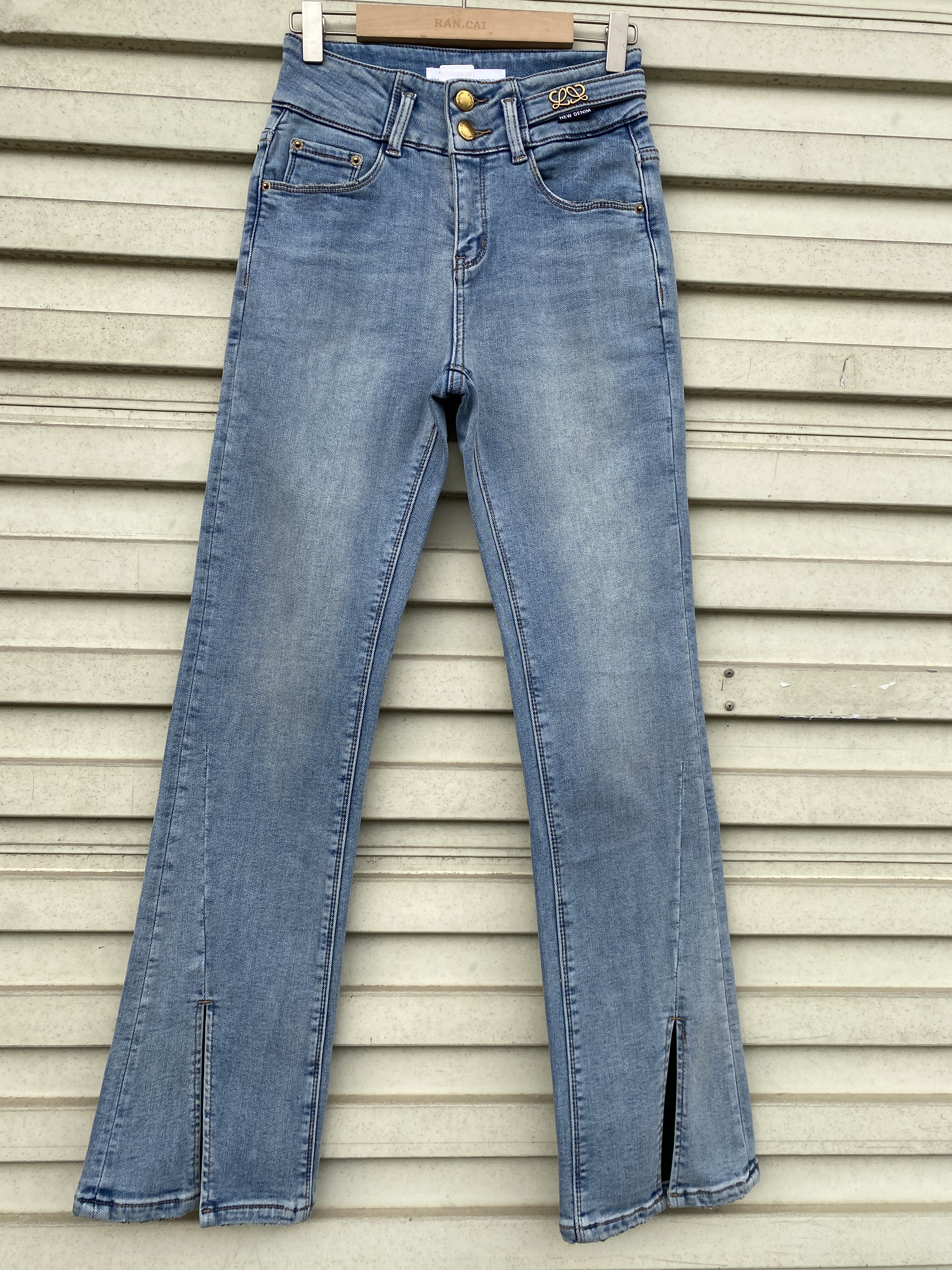 高弹力开叉抓毛磨毛微喇牛仔裤女秋冬薄绒高腰修身小个子喇叭裤