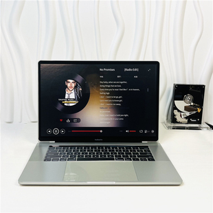 15寸 2018macbook pro/ 精装款笔记本电脑模型摆件样板间售楼处