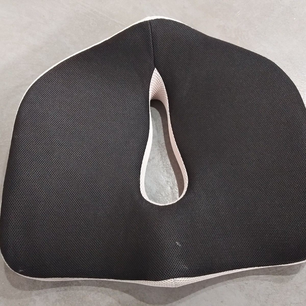 办公室记忆垫坐垫 透气坐垫 椅子垫 厂家批发美臀海绵