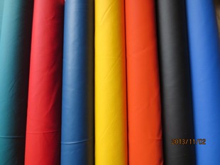 PU平纹肤感超薄软仿皮革面料 羽绒服cos服娃衣diy防水人造革布料