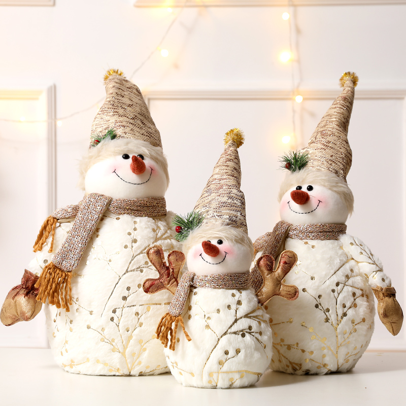 圣诞节装饰品圣诞雪人大娃娃一家三口公仔商场橱窗场景布置礼物