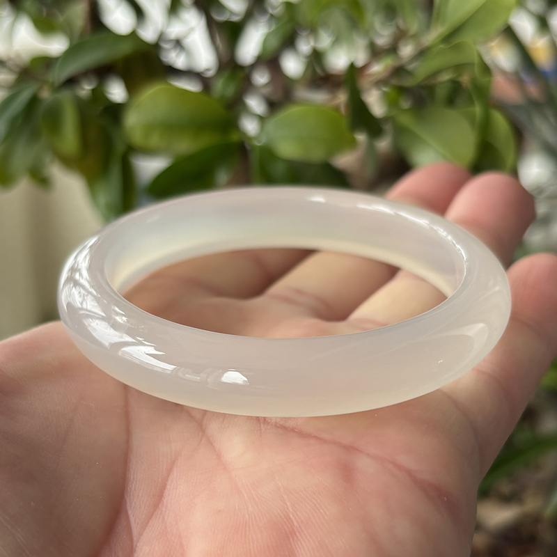 天宝屋纯天然玛瑙手镯 原色玉髓 冰种荧光  民族风 58.3mm M4136