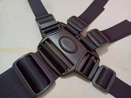 combi康贝婴儿车餐椅五点式插扣