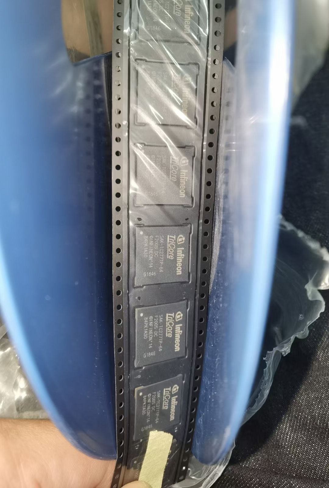 SAK-TC277T-64F200 LPC1857FET256 EP3C10F256I7(N) SAK-TC277T