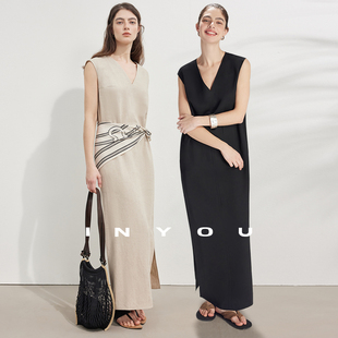 简约慵懒廓形松舒适亚麻无袖 因由 V领连衣裙 00上新 am10