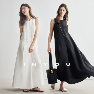 因由 極简主义显瘦纸片人背心裙减龄设计感过膝大摆压褶连衣裙女