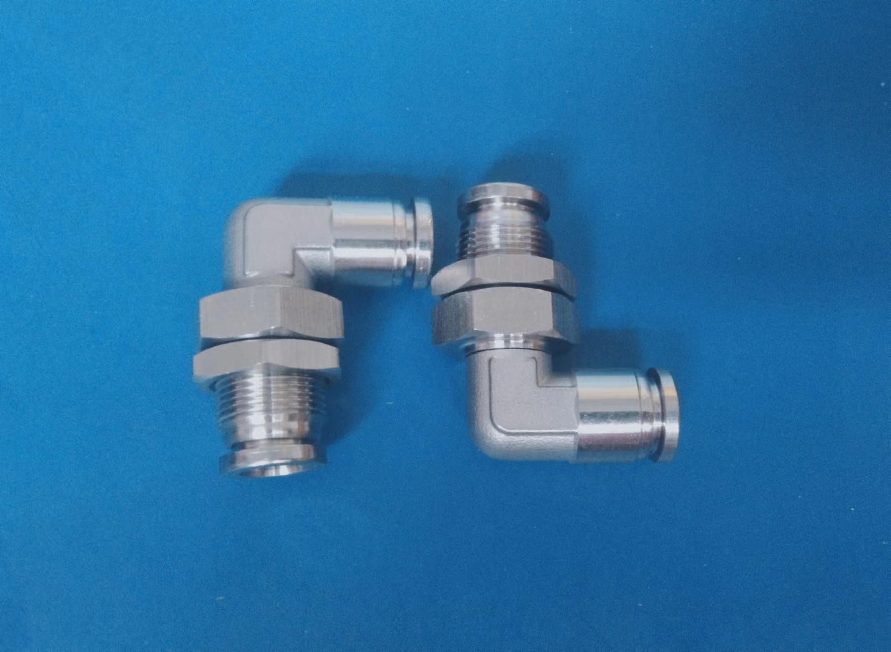 304不锈钢快插隔板弯头直通