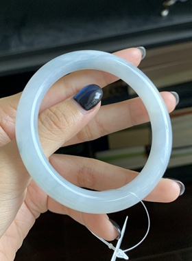 毛毛的翠/M 10801/天然淡淡奶蓝翡翠手镯/55.4/2300