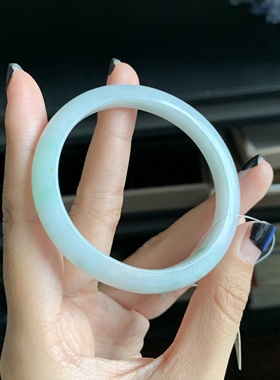 毛毛的翠/M 11362/天然淡淡蓝翡翠贵妃手镯/54.2-49.2/1200