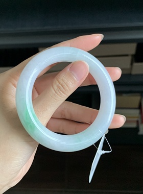 毛毛的翠//M 11365/天然白底青胖圆条翡翠手镯/53.4/1200