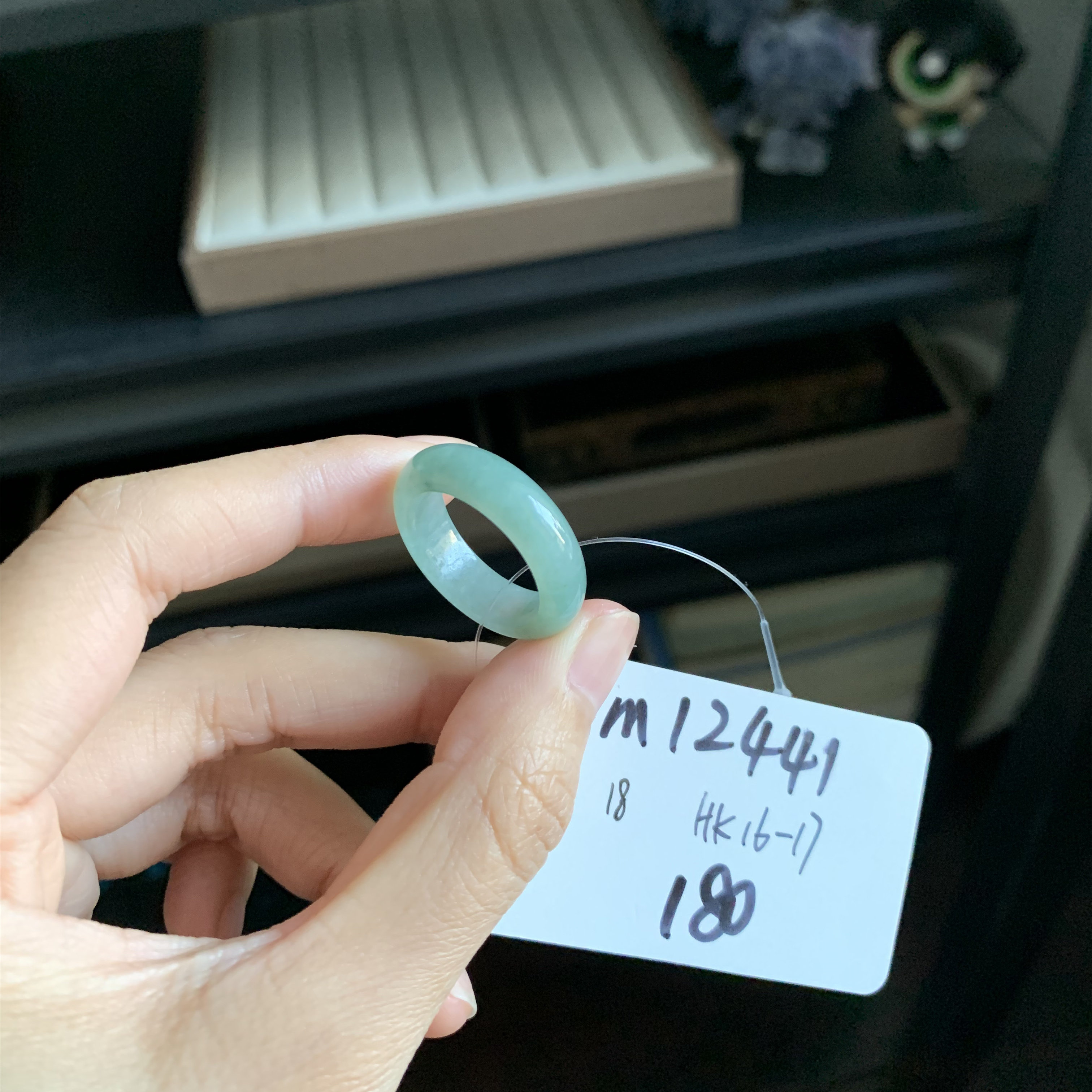 毛毛的翠//M 12441/天然油青翡翠戒圈/180