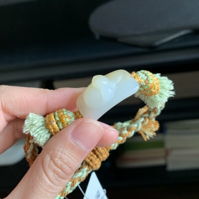 毛毛的翠//M 13046/和田玉糖白趴趴猫手牌/388