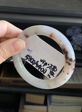 毛毛的翠//M 12277/天然特色踏雪寻梅翡翠圆条手镯/50.7/5800