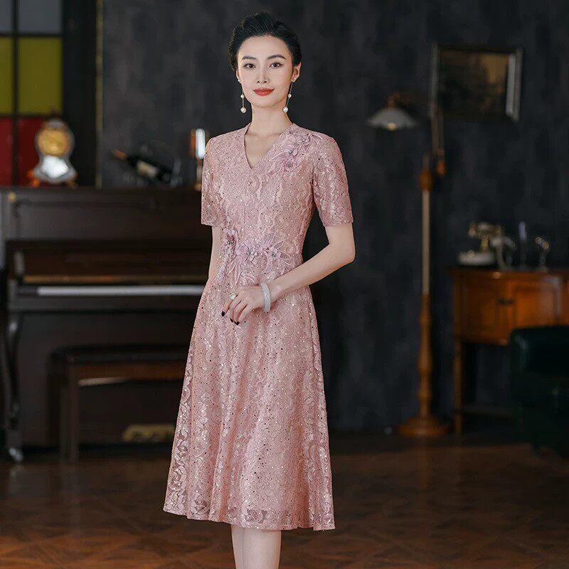 粉色高定婚礼婆婆晚礼服图片