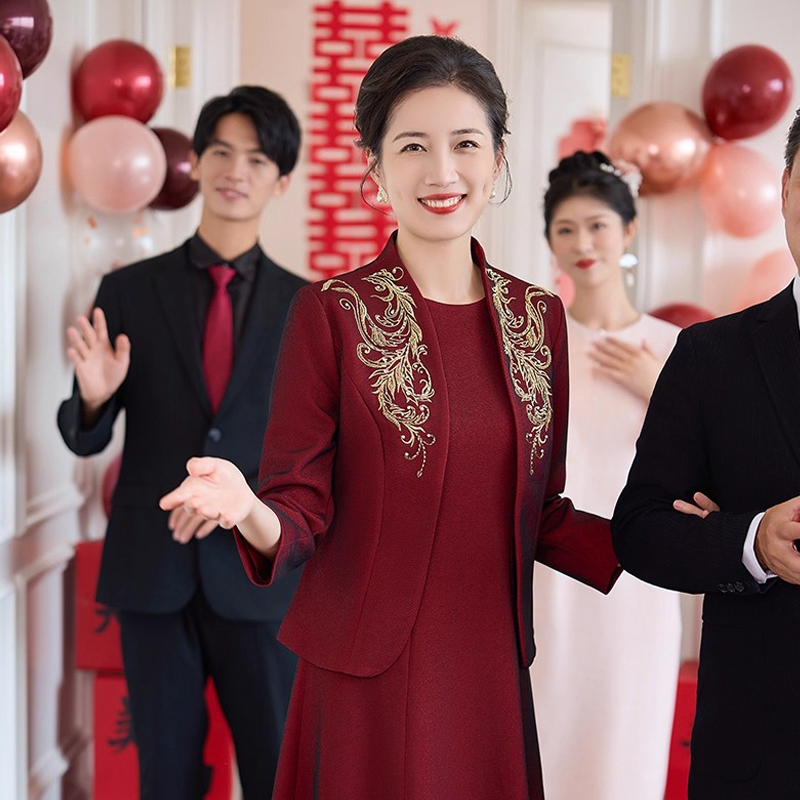 喜妈妈婚宴礼服高级感年轻减龄喜婆婆结婚订婚平时可穿连衣裙套装