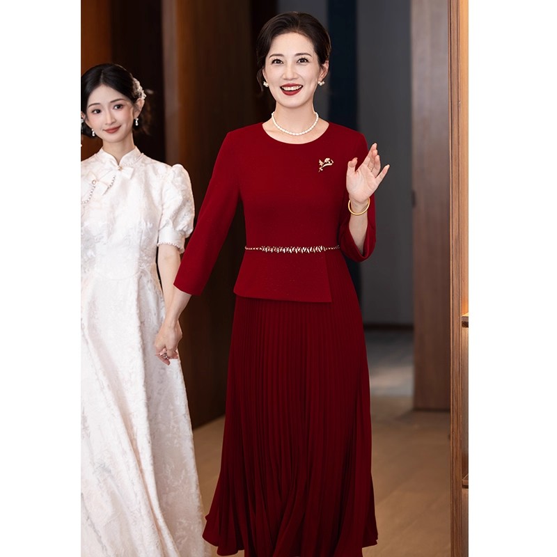 喜妈妈婚宴礼服2025新款高贵年轻喜婆婆结婚订婚平时可穿连衣裙