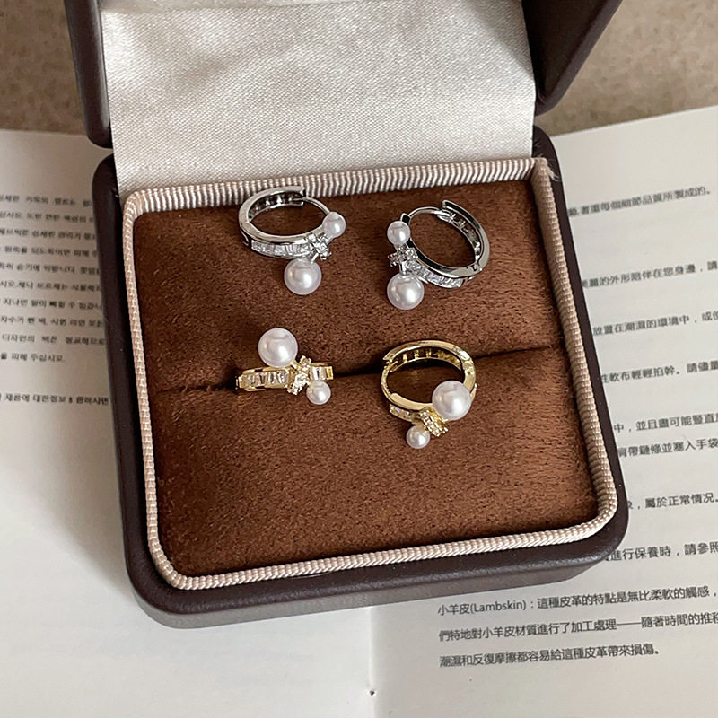 法式高级感珍珠水钻圆环耳扣女简约时尚潮流气质百搭通勤耳环耳饰