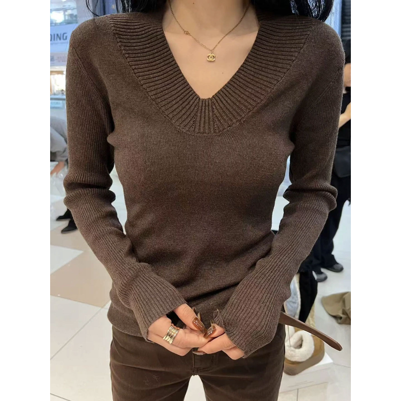 高级感内搭咖色大领口v领针织女秋冬气质毛衣打底短款上衣A11181