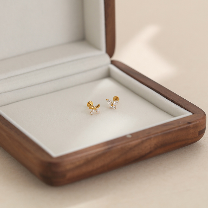 钛合金锆石防过敏免摘穿刺饰品