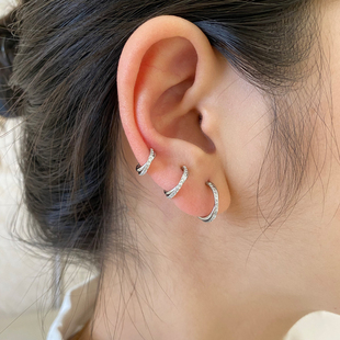 钛钢微镶闪钻交叉大小圈圈耳扣耳廓耳骨圈耳边小耳环耳垂满钻耳圈