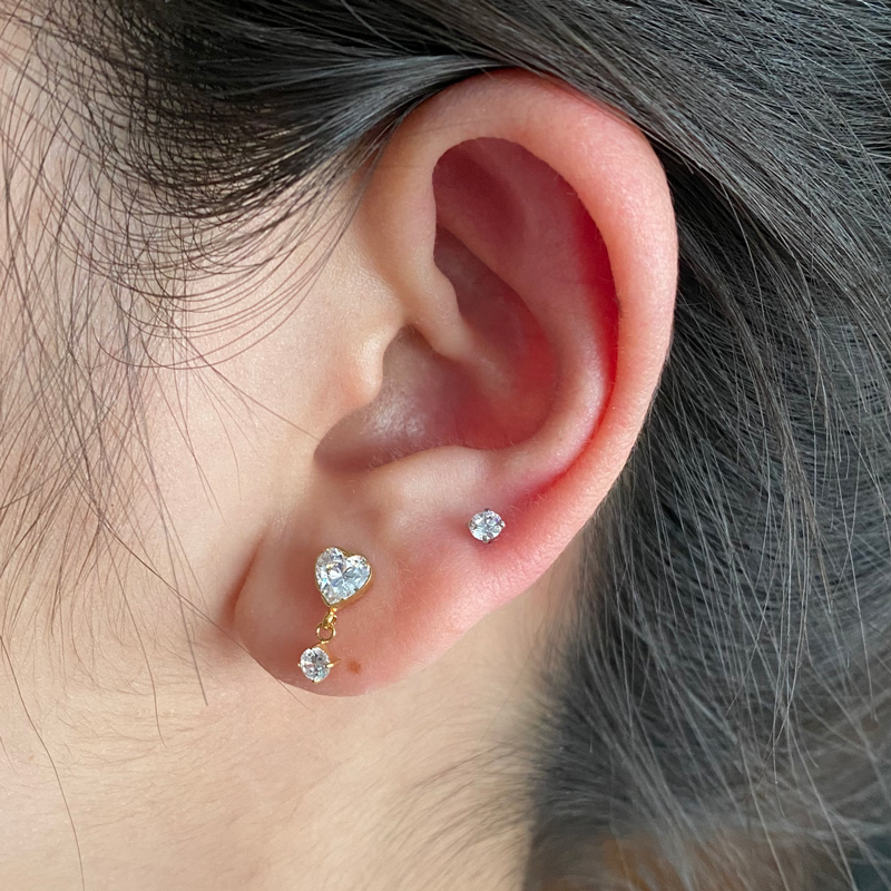 精致超闪钛合金爱心锆石吊坠小耳钉植入级医用防过敏穿刺耳垂耳钉