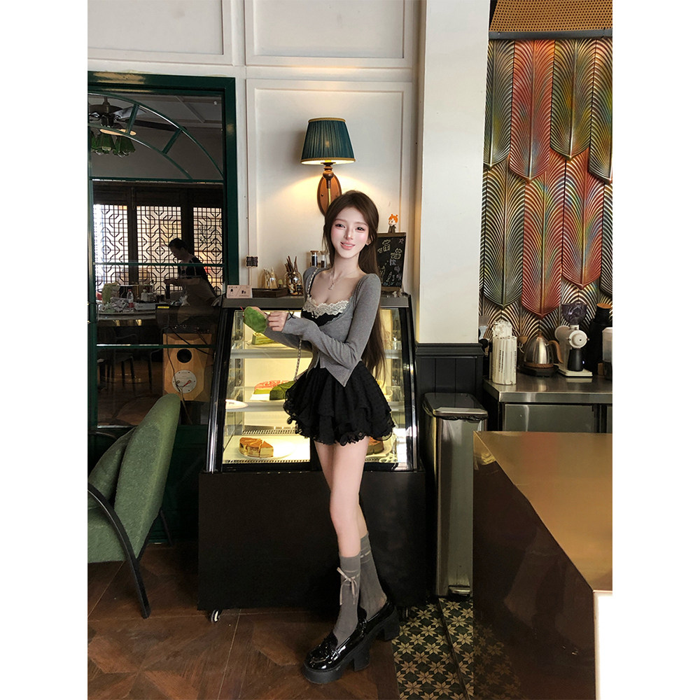 【瑞茜】黑道千金 秋季甜美风露思穿搭连衣裙开衫R9599-1D