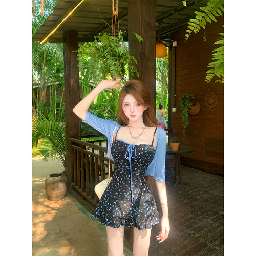 【瑞茜】韩女穿搭 复古纯欲风法式田园小众连衣裙 R9476-1D