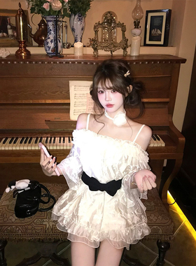【瑞茜】 天鹅之梦 夏季甜美显瘦小众设计感上衣半裙R3471-1W
