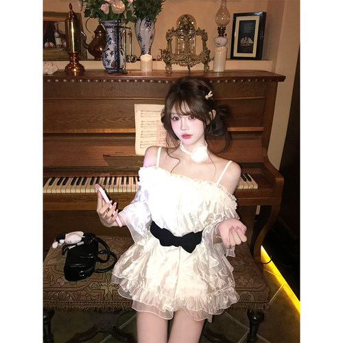 【瑞茜】 天鹅之梦 夏季甜美显瘦小众设计感上衣半裙R3471-1W