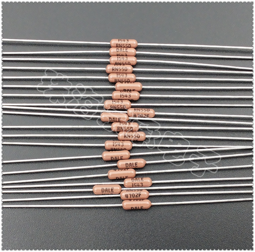 美国（原厂）制造、Φ2.29x6.1毫米、1%精度、100ppm/C温漂、全铜无磁性、原厂原装 100个/盒。RN 系列 Vishay 金属膜电阻器，高度可靠且质量佳。高质量的轴向金属膜电阻器。超低的电流噪声级别，带有低温度系数和低容差。所有型号均为小尺寸并有保护涂层，高频特性佳。