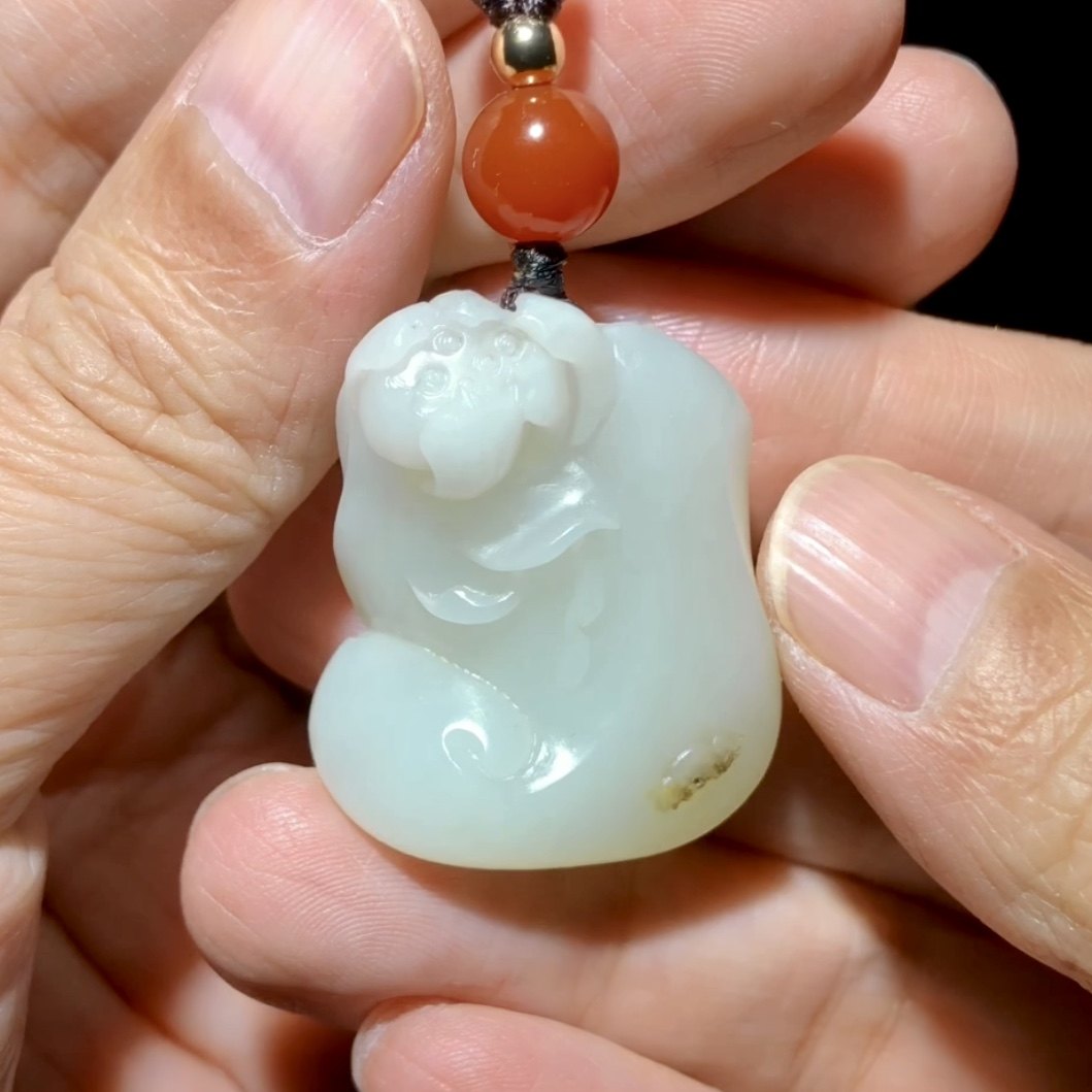 老石头和田玉白玉籽料莲花挂件荷花莲藕籽玉吊坠带原皮独籽19.2克