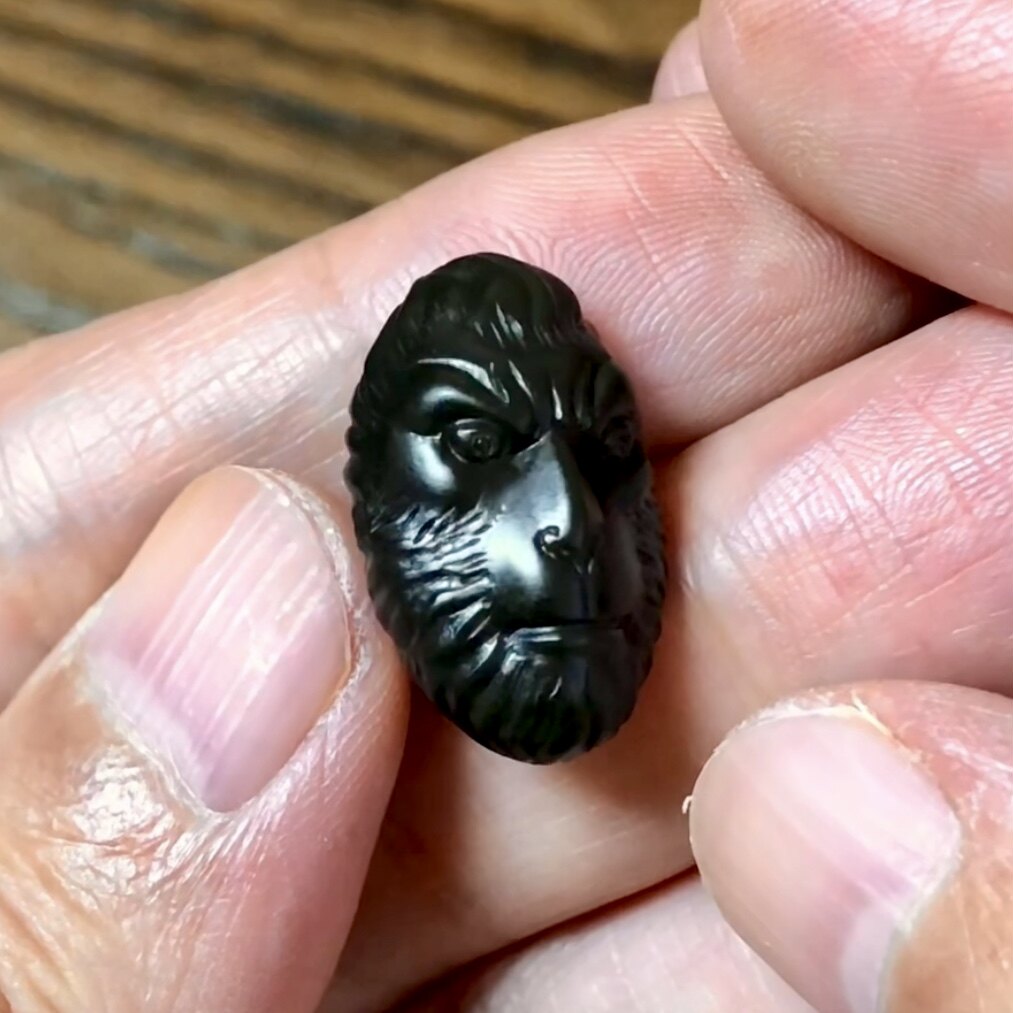 老石头和田玉黑青籽料生肖猴大圣吊坠青玉籽玉挂件戒指戒面4.92克
