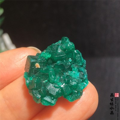 天然刚果翠铜矿小原矿收藏矿石实物图