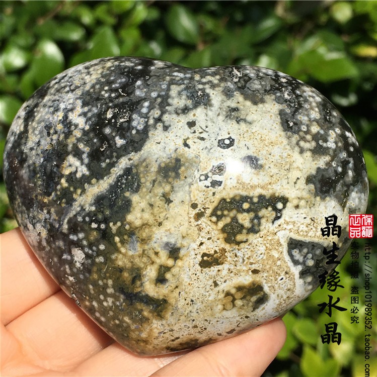 玛瑙原石爱心形碧玉实物图摆件