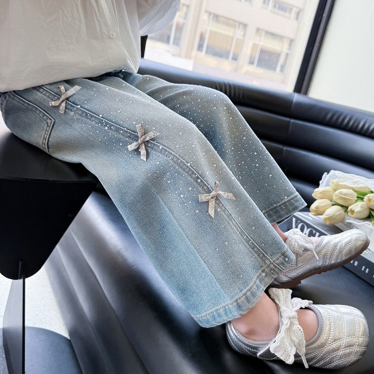 女童牛仔直筒裤2026春装新款小女孩时髦烫钻蝴蝶结阔腿裤宽松长裤