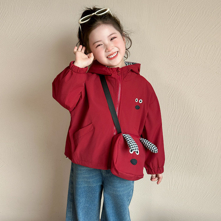 女童春装风衣外套2026春秋新款连帽夹克衫小女孩休闲可爱带包上衣