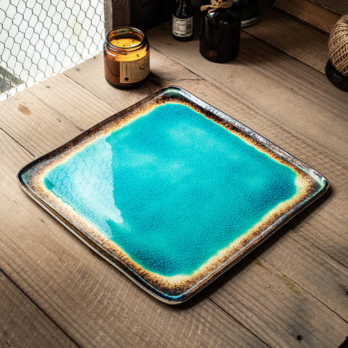 巷子尾无滤镜的美！冰裂釉盘子