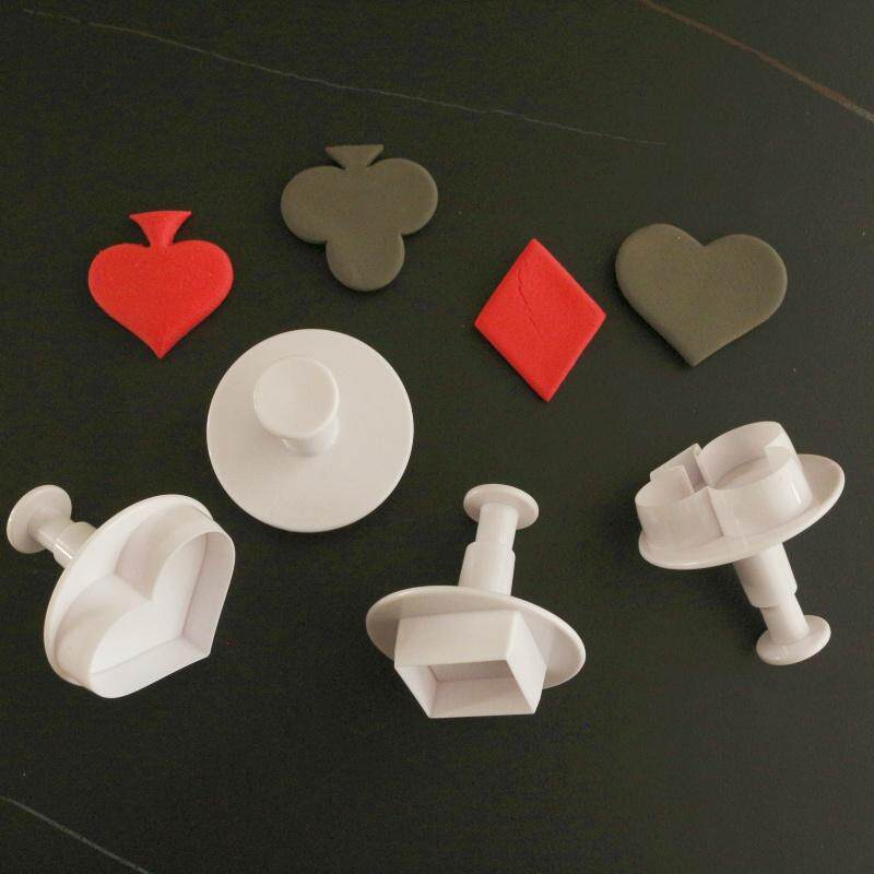 扑克牌红桃黑桃方块梅花切模翻糖蛋糕装饰模具造型饼干diy弹簧模