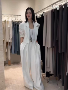 特价现货Maison梅森2024女装新款亚麻系扣翻领显瘦短款西装外套