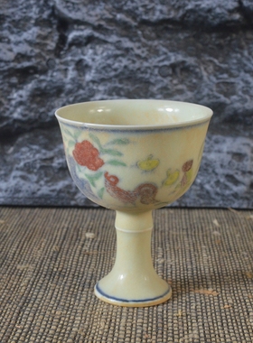 仿古瓷器 复古做旧明成化风格 斗彩鸡趣图高足杯 酒杯 古董古玩