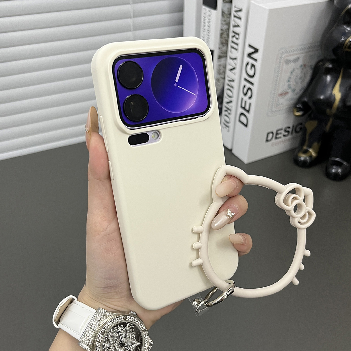 三只鱼【可爱液态硅胶古董白手提环】适用小米17promax/15/14/13ultra手机壳新款简约防摔全包保护套男女潮牌,3C数码配件,手机保护套/壳,淘宝优惠券,粉丝福利购,淘宝优惠卷