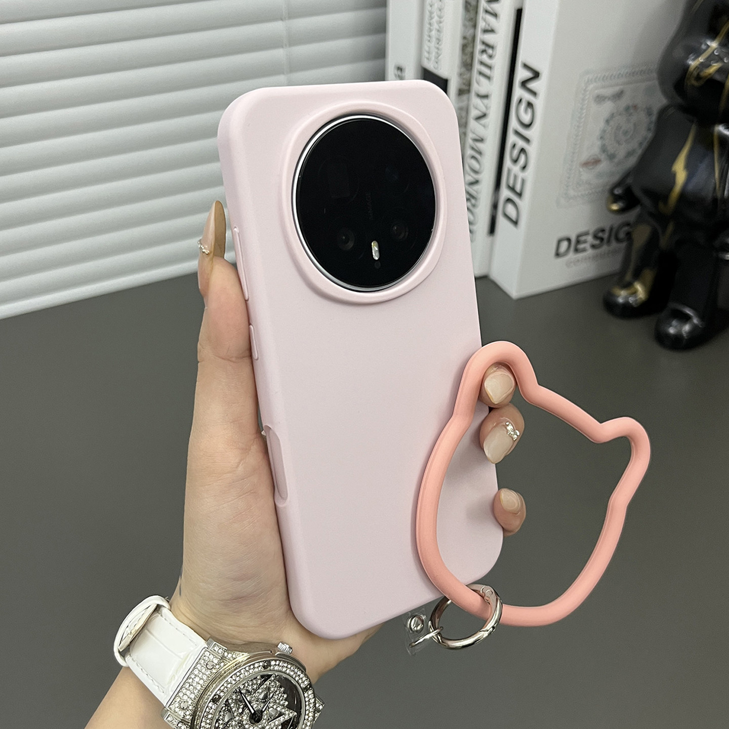 三只鱼【小众液态硅胶少女粉手提环】适用荣耀magic8/7/6pro/x70/60手机壳新款ins风防摔日韩全包保护套男女,3C数码配件,手机保护套/壳,淘宝优惠券,粉丝福利购,淘宝优惠卷