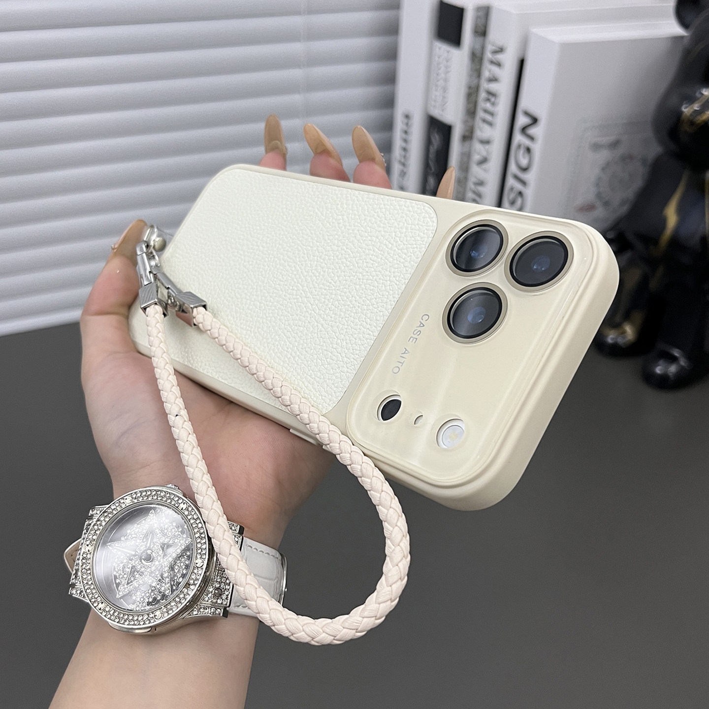 三只鱼【时尚荔枝皮纹米白色手提绳】适用苹果17/16/15promax手机壳新款ipone镜头膜简约防摔全包保护套男女,3C数码配件,手机保护套/壳,淘宝优惠券,粉丝福利购,淘宝优惠卷