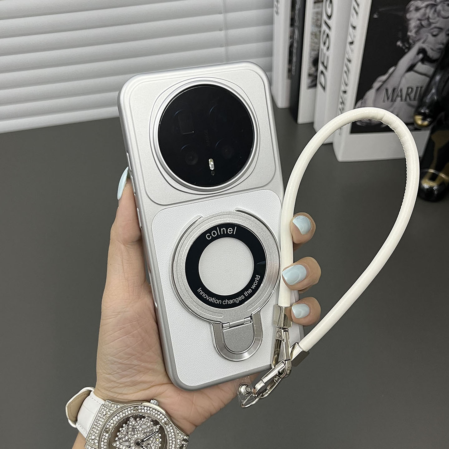适用荣耀magic8pro手提绳手机壳图片