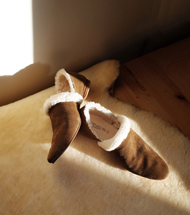 保暖柔软平底鞋 HOME WORK原创设计师羊羔毛简洁一脚蹬毛毛鞋