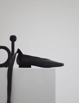 HOME WORK 18ss 原创设计师头V口绑带鞋