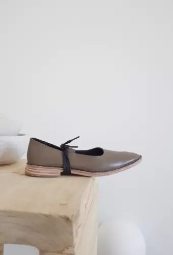 Домашняя работа FRE-FALL17 Мэри Джейн Крушн-Up Shoe Tea Tea Green